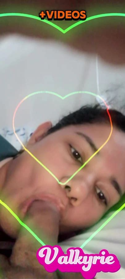 Deepthroat Valkyrie Webcam Webcam Porn Feat Valkyrieandluigy Xhamster