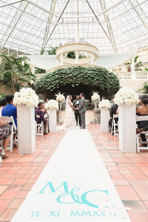 Orlando-Wedding-Photographer-Gaylord-23 | Captured by Elle | Orlando ...