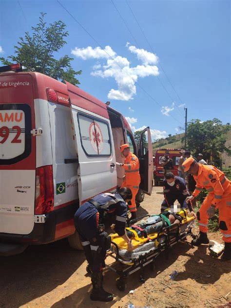 Adolescente Cai De Mula E Preso Sela Arrastado Em Minas Gerais