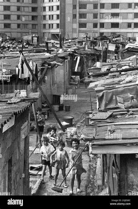 Slums paris Black and White Stock Photos & Images - Alamy