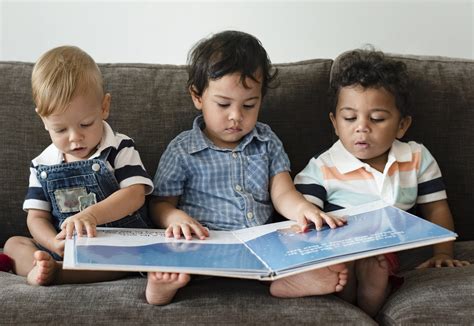 Engaging in Early Language and Literacy Activities: Toddlers — Building ...