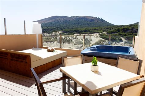 Rooms - Hotel Zafiro Cala Mesquida**** - Photos and Features