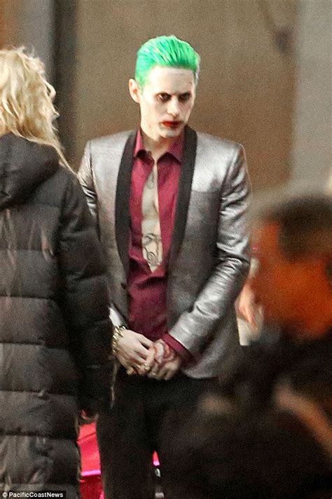 Jared Letos Full Joker Costume Revealed On Suicide Squad Set With