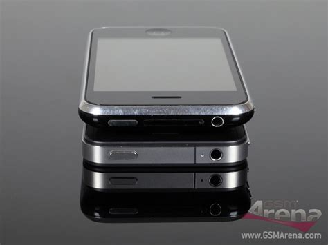 Apple iPhone 4 pictures, official photos