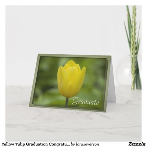 Tarjeta Felicitaciones Por La Graduación De Tulipanes Amar Zazzle Es