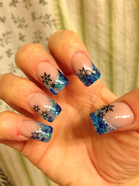 25 Most Beautiful And Elegant Christmas Nail Designs Holiday Nail