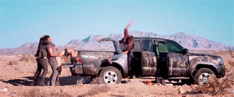 Голая Бриттани Аллен в It Stains The Sands Red