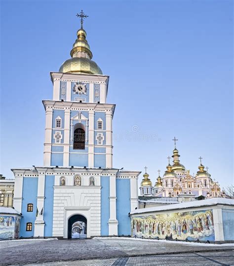 Catedral Do St Michael Em Kiev Na Neve Foto De Stock Imagem De Cruz