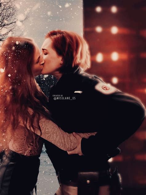 Wynonna Earp Waverly And Nicole Haught Wayhaught Waverly And