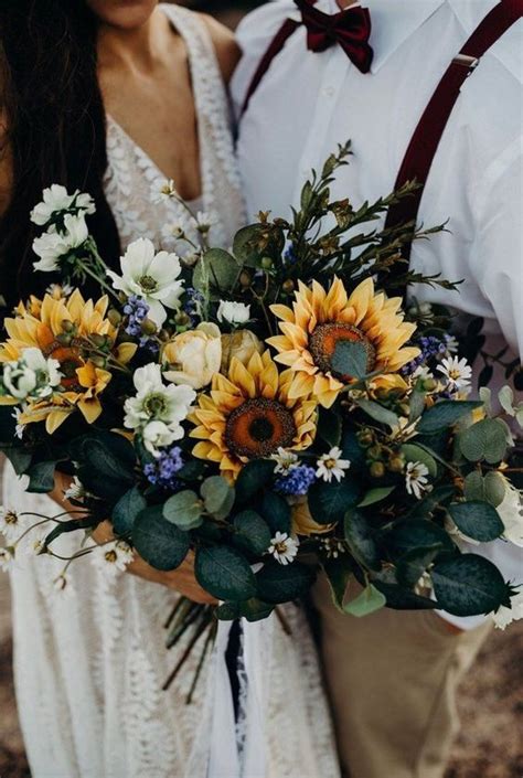 45 Pretty And Cute Sunflower Wedding Bouquets Weddingomania