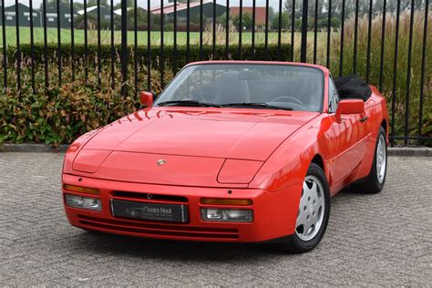 Porsche 944 turbo convertible – Nout Classic Cars