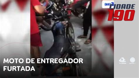 Ladrão furta moto de entregador vítima vai atrás localiza veículo e