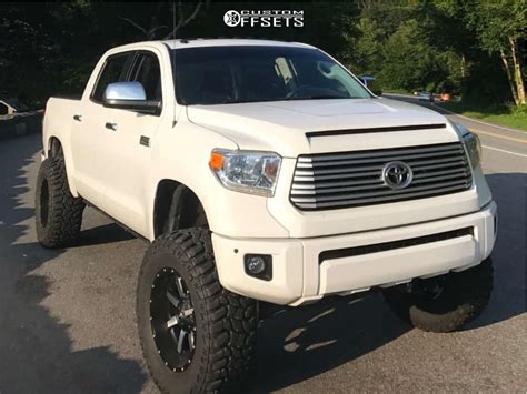 2014 Toyota Tundra With 20x10 18 Fuel Maverick And 37 13 5r20 Cooper Discoverer Stt Pro And