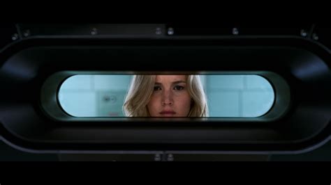 Review Passengers 4k 3d Bd Screen Caps Movieman S Guide To The Movies