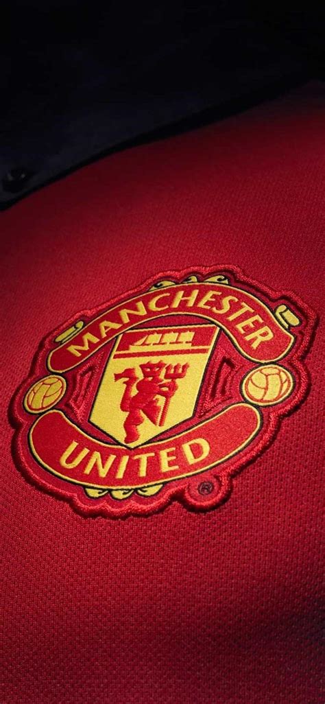 Manchester United Crest Wallpapers - Wallpaper Cave