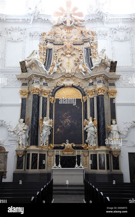 Altar in the Wurzburg Cathedral. Roman Catholic cathedral in Wurzburg ...