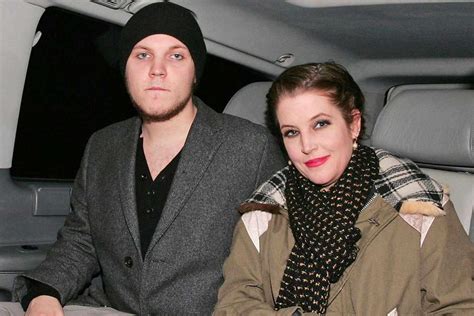 Lisa Marie Presley Memoir Reveals Why She Kept Son Benjamins Body On