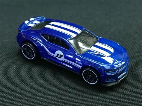 HOT WHEELS 17 Camaro ZL1 Collectable Vehicle Scale 1 64 EUR 4 24