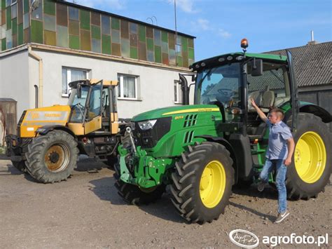 Zdj Cie Traktor John Deere R Id Galeria Rolnicza Agrofoto