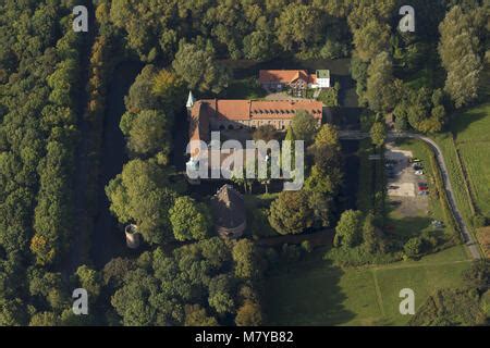 Luftaufnahme Wasserschloss Schloss Bladenhorst Castrop Rauxel