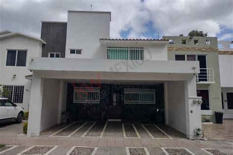 CASA EN FRACCIONAMIENTO EN VENTA EN BOSQUES DE SAN JUAN EN SAN JUAN DEL