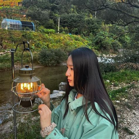 230106 Krystal Jung Instagram Update Kpopping