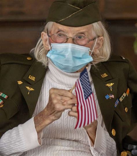 Pics 98 Year Old Michigan Veteran Honored For Her Service As A Nurse