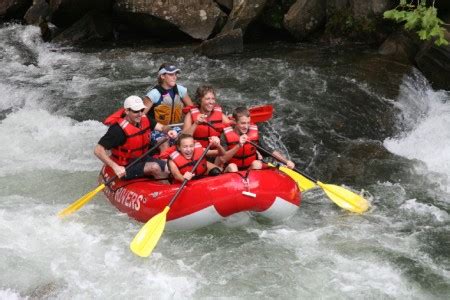 Photo Gallery - Nantahala Rafting with Adventurous Fast Rivers Rafting