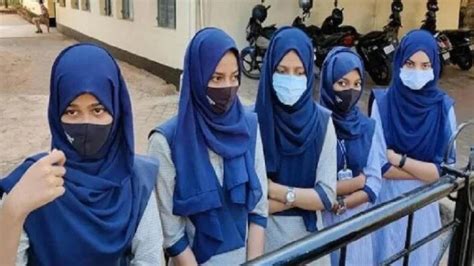 Karnataka Hijab Case Now Move On Supreme Court Girls Said Hijab Is