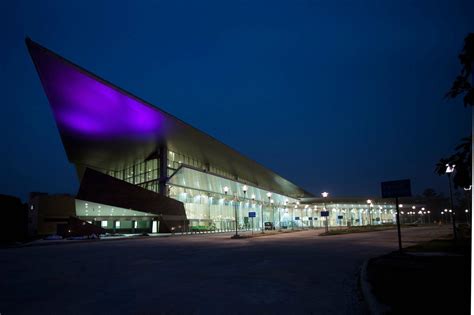 Gallery of New Terminal at Lucknow Airport / S. Ghosh & Associates - 22