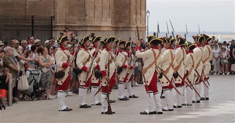 Palma Cambio De Guardia En El Palacio De La Almudaina Un Viaje A 1782