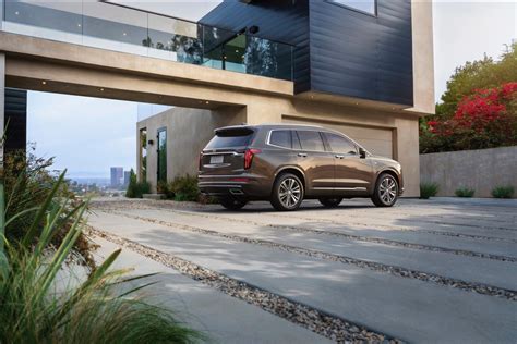 2020 Cadillac Xt6 Revealed Ahead Of 2019 Detroit Auto Show Digital Trends