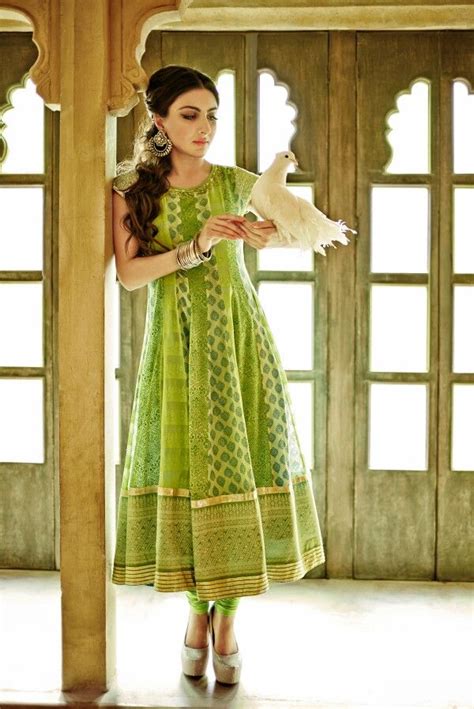 Soha Ali Khan Indian Fashion Fashion Frock For Women