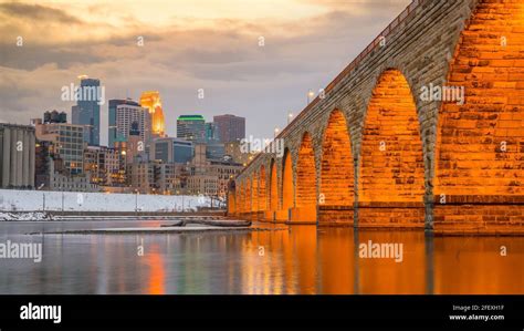 Minneapolis city downtown skyline cityscape of USA Stock Photo - Alamy