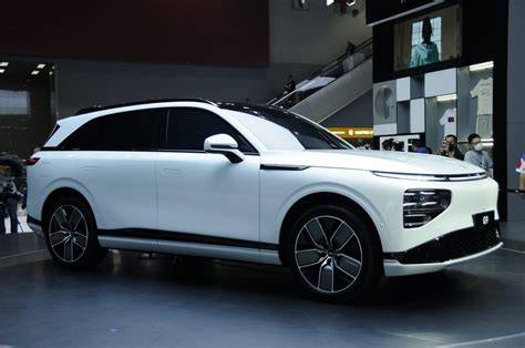 XPeng Unveils Flagship G9 Electric Crossover Will Be Offered In