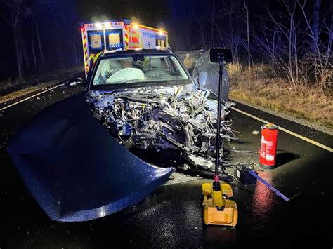 Schwerer Verkehrsunfall Auf Der B244 Einsatzbericht Helmstedt