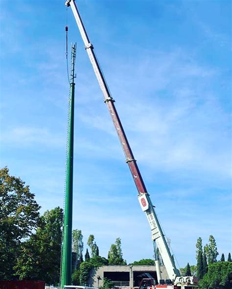 Riminigru Autogru Per Montaggio Nuovo Palo Della Telefonia Rimini Gru