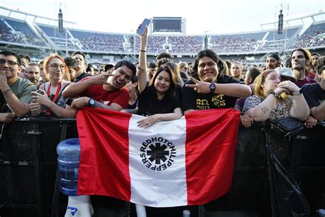 Red Hot Chili Peppers En Argentina Las Fotos Del Show En El Monumental