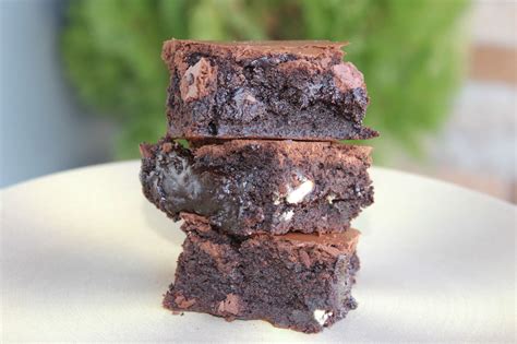 Bol Ikolatal Brownie Tarifi Nas L Yap L R Yemek