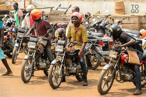 Togo L Exploitation Des Taxis Taxi Motos Et Tricycles D Sormais