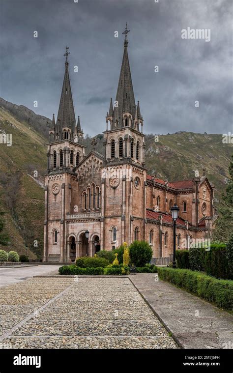 Basilica De Santa Maria La Real De Covadonga Covadonga Asturias