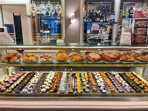 Nuovo Look E Gestione Per La Pasticceria Del Teatro LivingCesenatico It