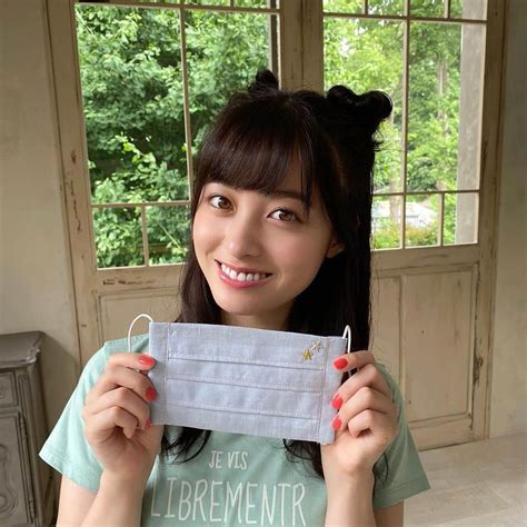 橋本環奈さんのインスタグラム写真 橋本環奈instagram「こんにちは！環奈mgです。 先日撮影したばかりのテレビジョンが、気付い