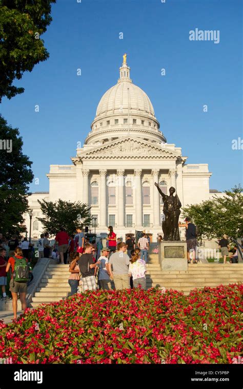 Wisconsin State Capitol Building Madison Wisconsin Stock Photo Alamy