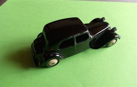 Dinky Toys 1 43 Traction Citroën noire 11 BL avec Malle Catawiki