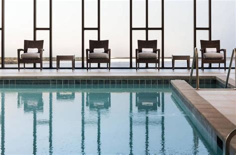 12 Hotels with Indoor Pools in Jackson, MS