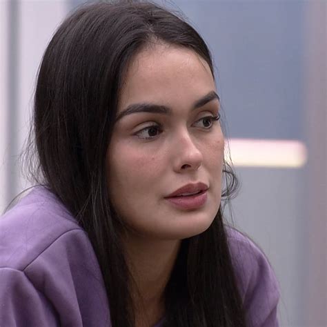 CHOQUEI on Twitter Larissa sobre Alface Ele não é flor que se