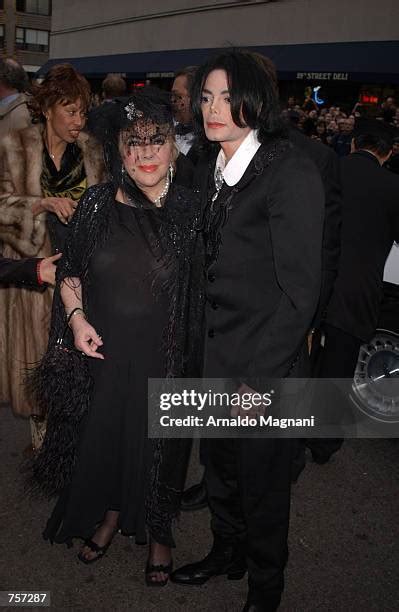 319 Wedding Of Liza Minnelli And David Gest Stock Photos High Res