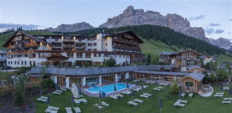 Dolomiti Wellness Hotel Fanes In San Cassiano Angebote Zimmer