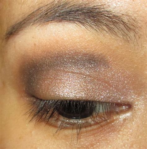 The Balm Nude Tude Eye Palette Look